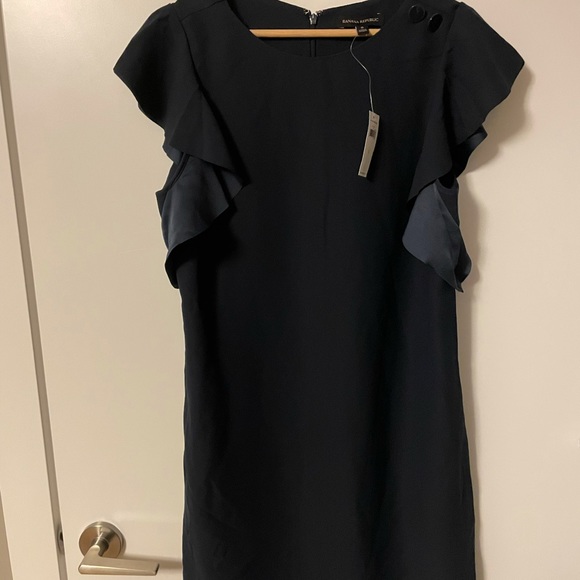 Navy Banana Republic Dress for sale - Picture 2 of 3
